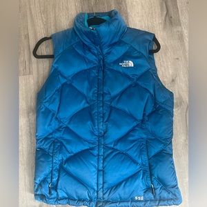 North face woman’s vest